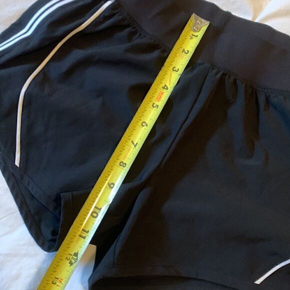 AVIA, ladies running shorts, liner, no pockets, size small 3-5 - Picture 7 of 8